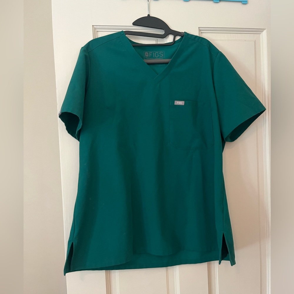 Figs Hunter Green scrub top and bottom